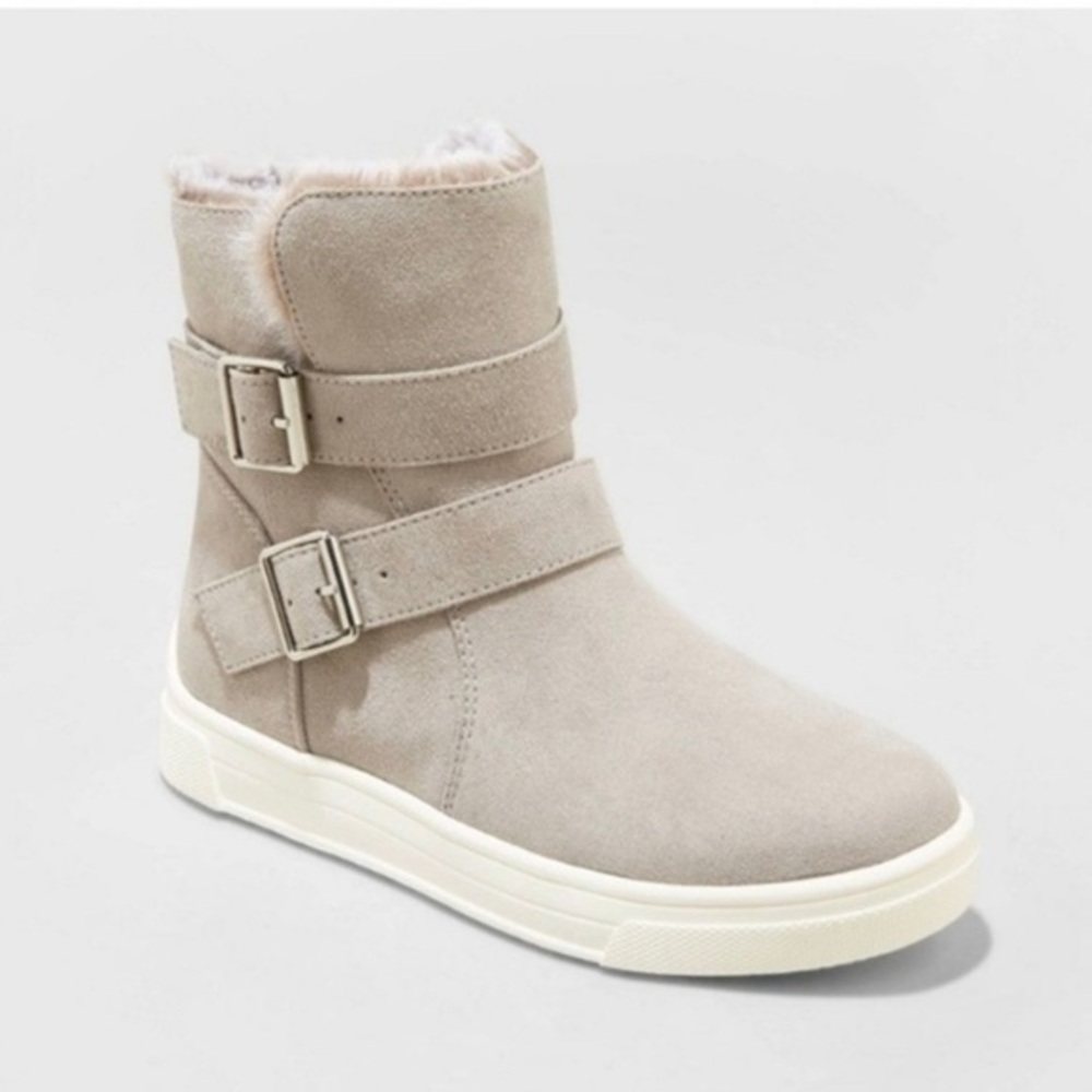 NWT. CAT & JACK Olexa Gray Boots